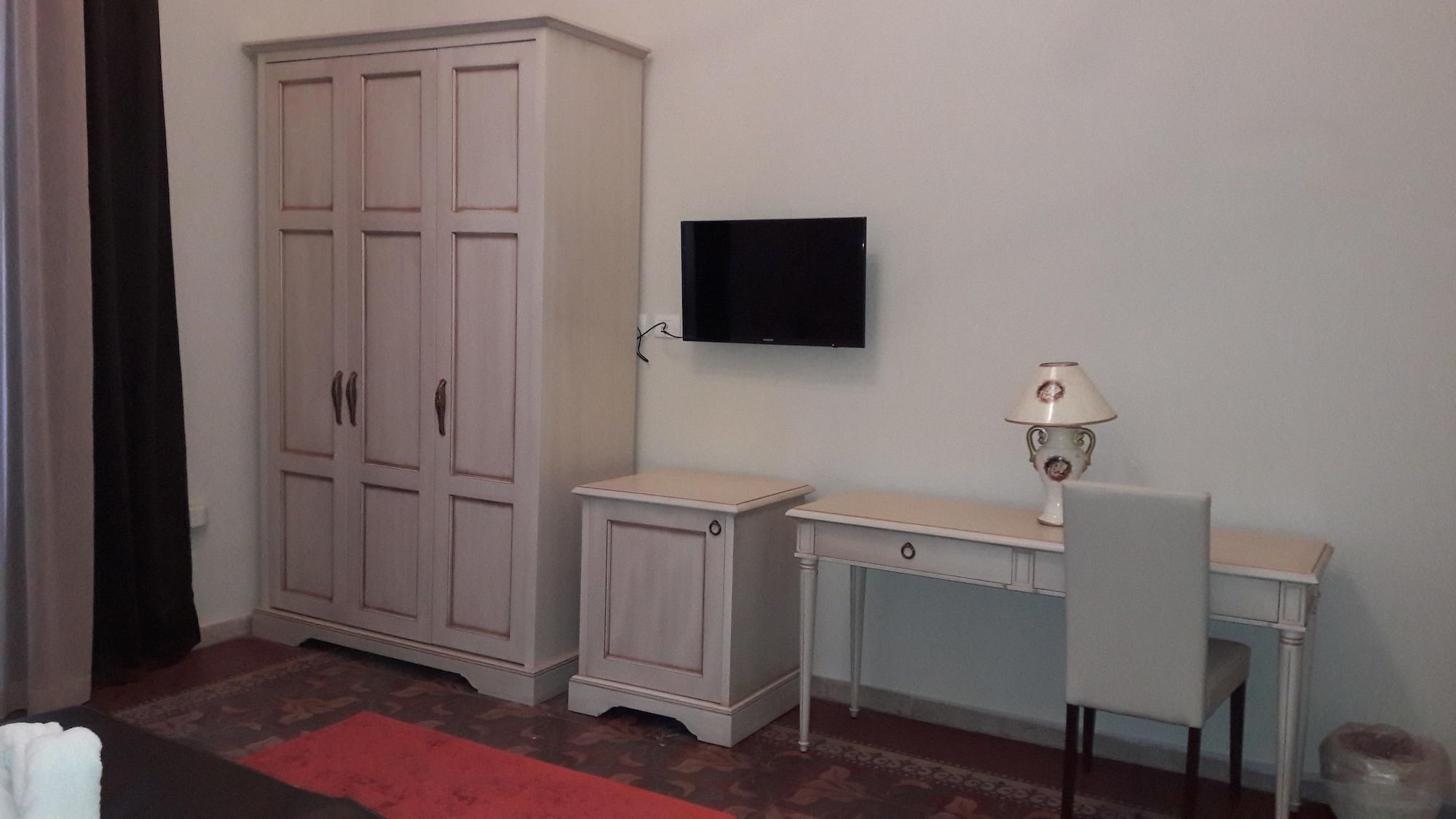 Umberto House Catania Hotel ภายนอก รูปภาพ
