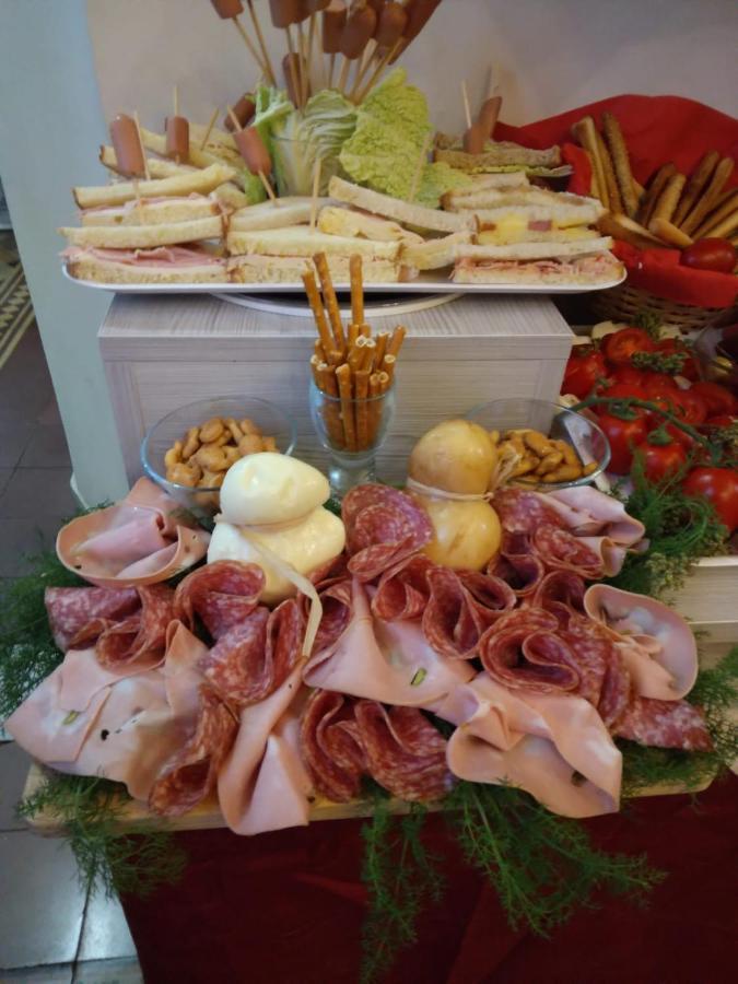 Umberto House Catania Hotel ภายนอก รูปภาพ