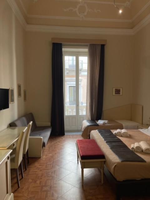 Umberto House Catania Hotel ภายนอก รูปภาพ