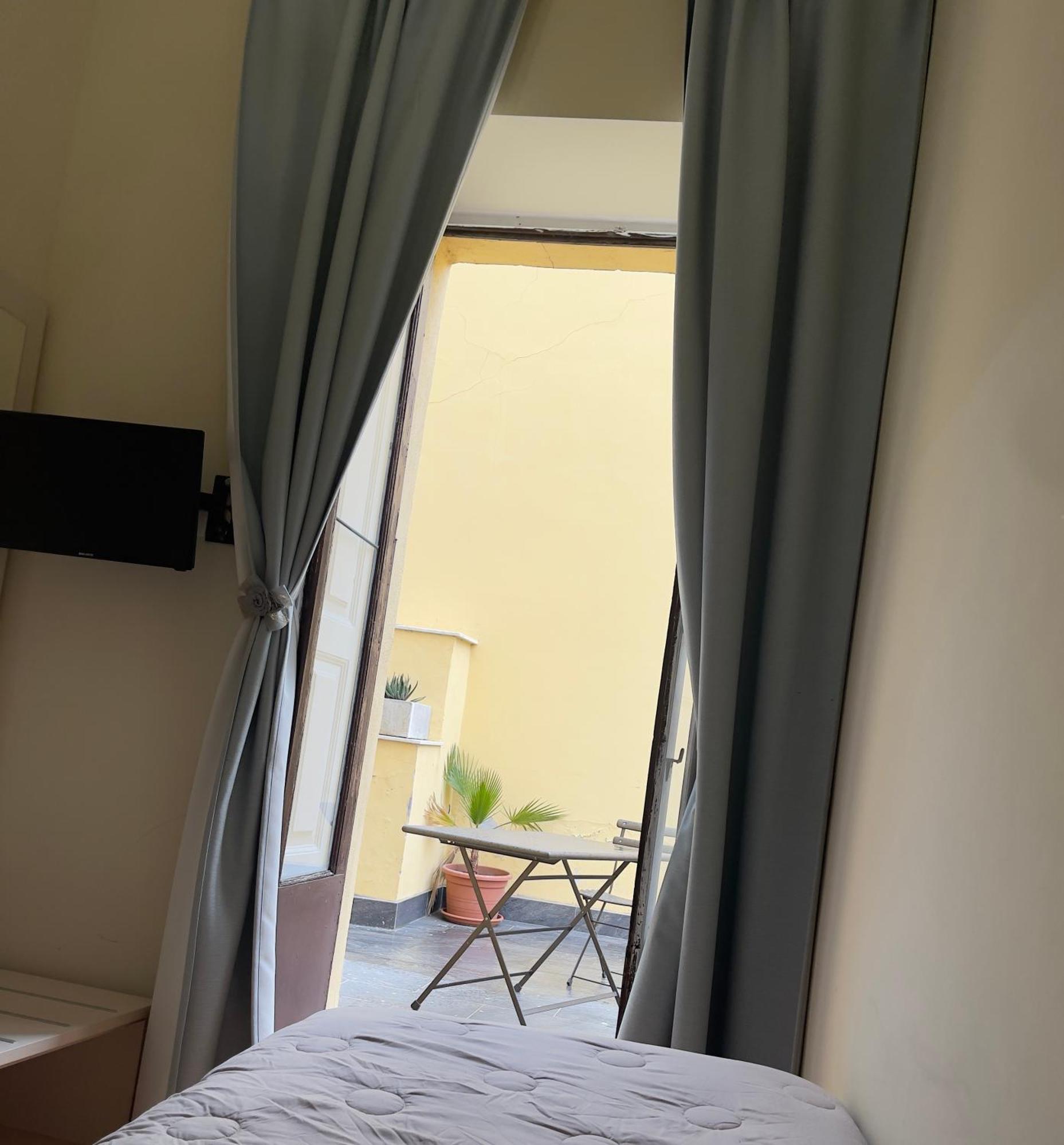 Umberto House Catania Hotel ภายนอก รูปภาพ