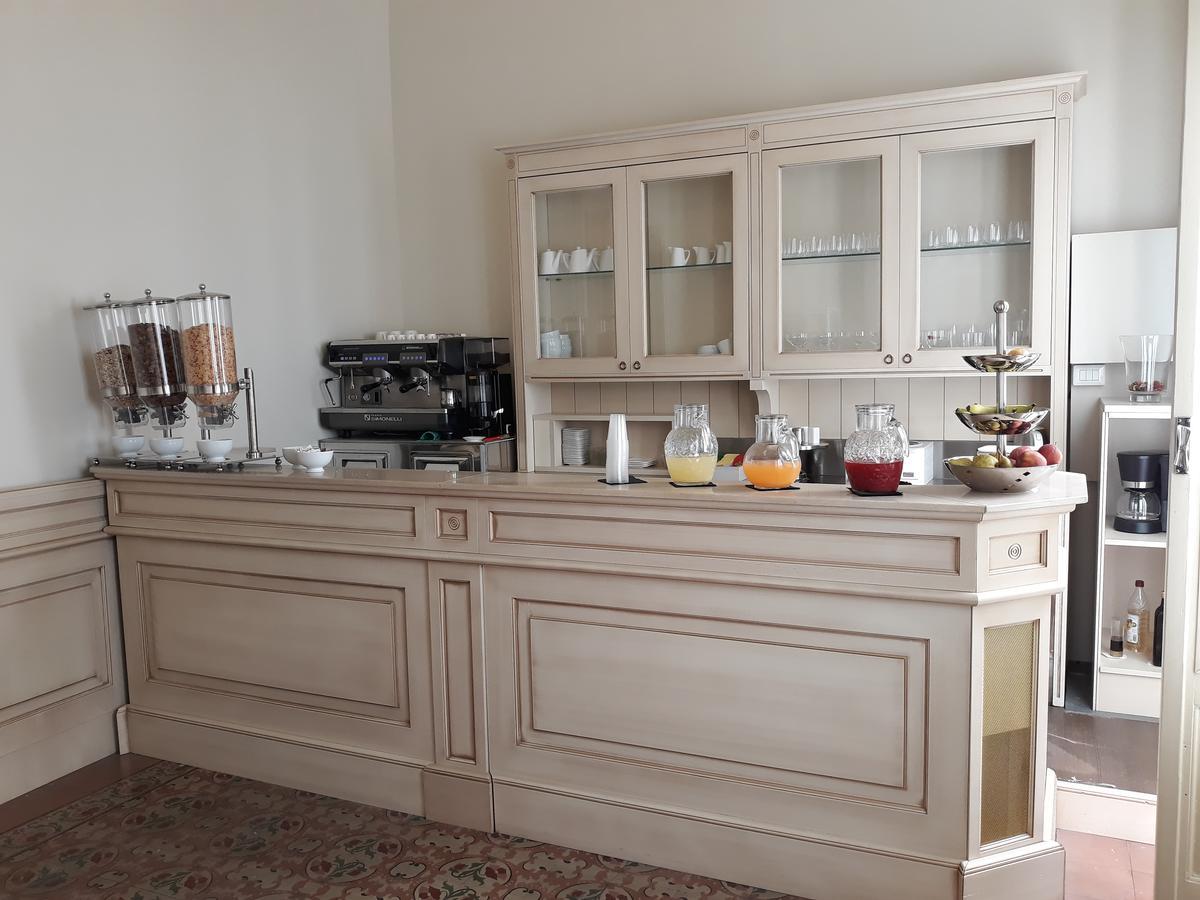 Umberto House Catania Hotel ภายนอก รูปภาพ